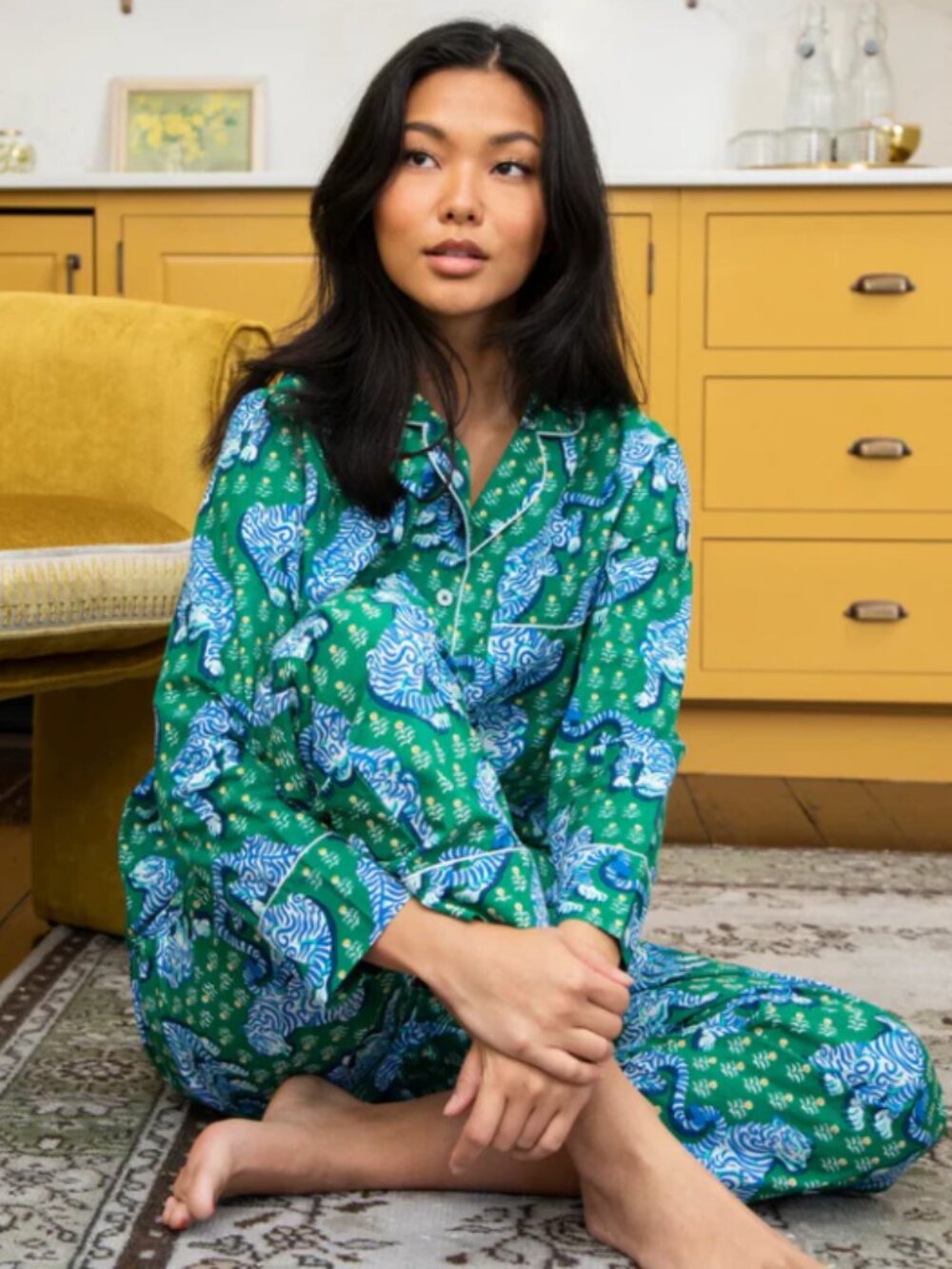Printfresh Green Pajama Pants and Shirt Blue & White "Tiger Queen" Print - Large